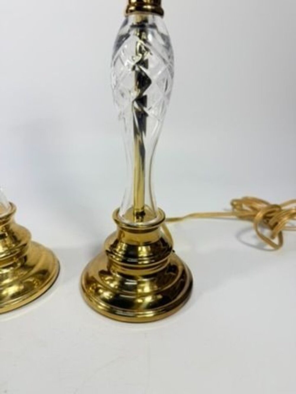 Pair Candlestick Lamps Boudoir Table Buffet Cut Crystal Brass Vintage Traditiona - Picture 6 of 16
